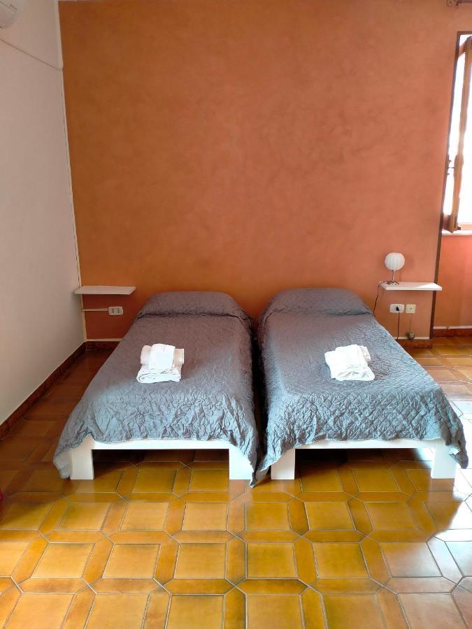 Valentia Rooms Vibo Valentia Bagian luar foto