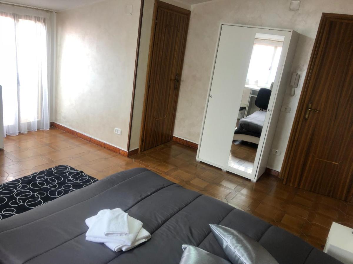 Valentia Rooms Vibo Valentia Bagian luar foto
